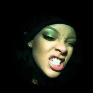 Meet your Posher, Chanel